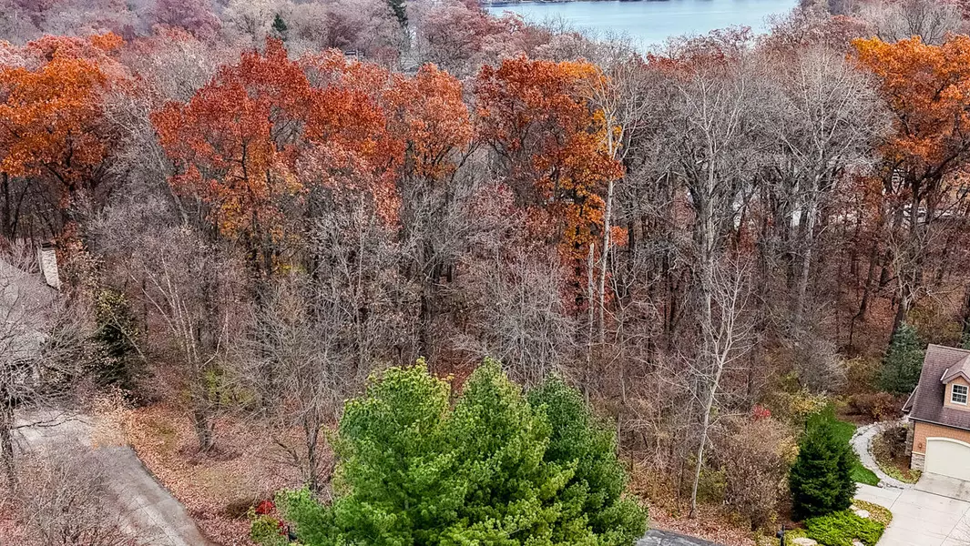 5101 Garden Gateway RD, Valparaiso, IN 46383