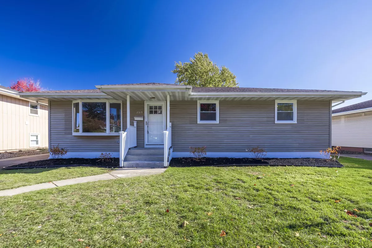 Munster, IN 46321,8749 Monroe AVE