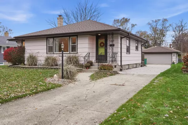 Munster, IN 46321,249 Briar LN