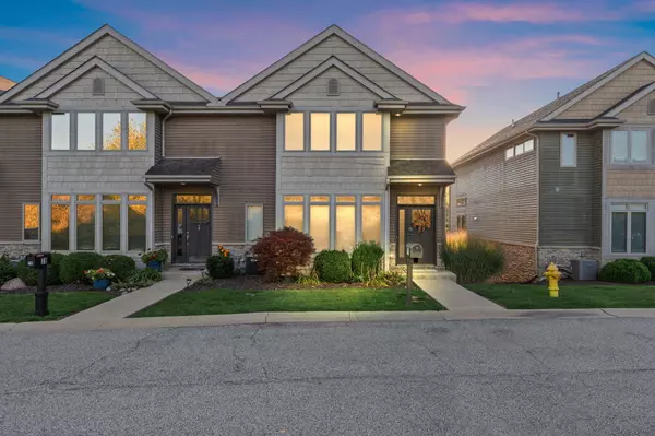 77 Sanctuary DR, Valparaiso, IN 46385