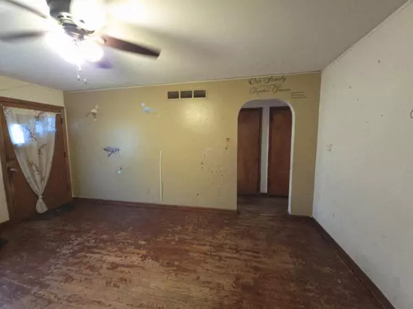 Gary, IN 46406,794 Porter ST