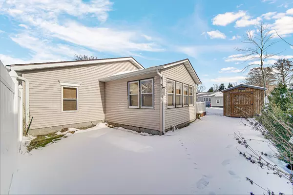 Knox, IN 46534,5027 E Woodland DR