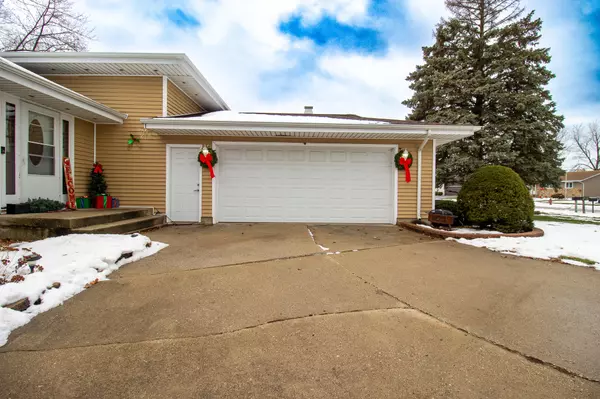 Schererville, IN 46375,1241 Willow LN