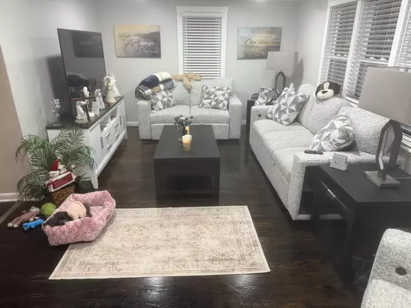 Hobart, IN 46342,217 E 13 Th PL