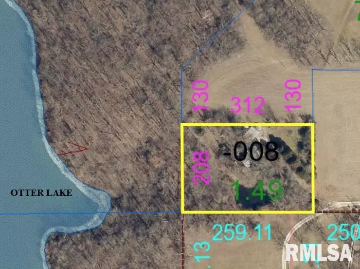 13800 Bear Ranch LN, Girard, IL 62640