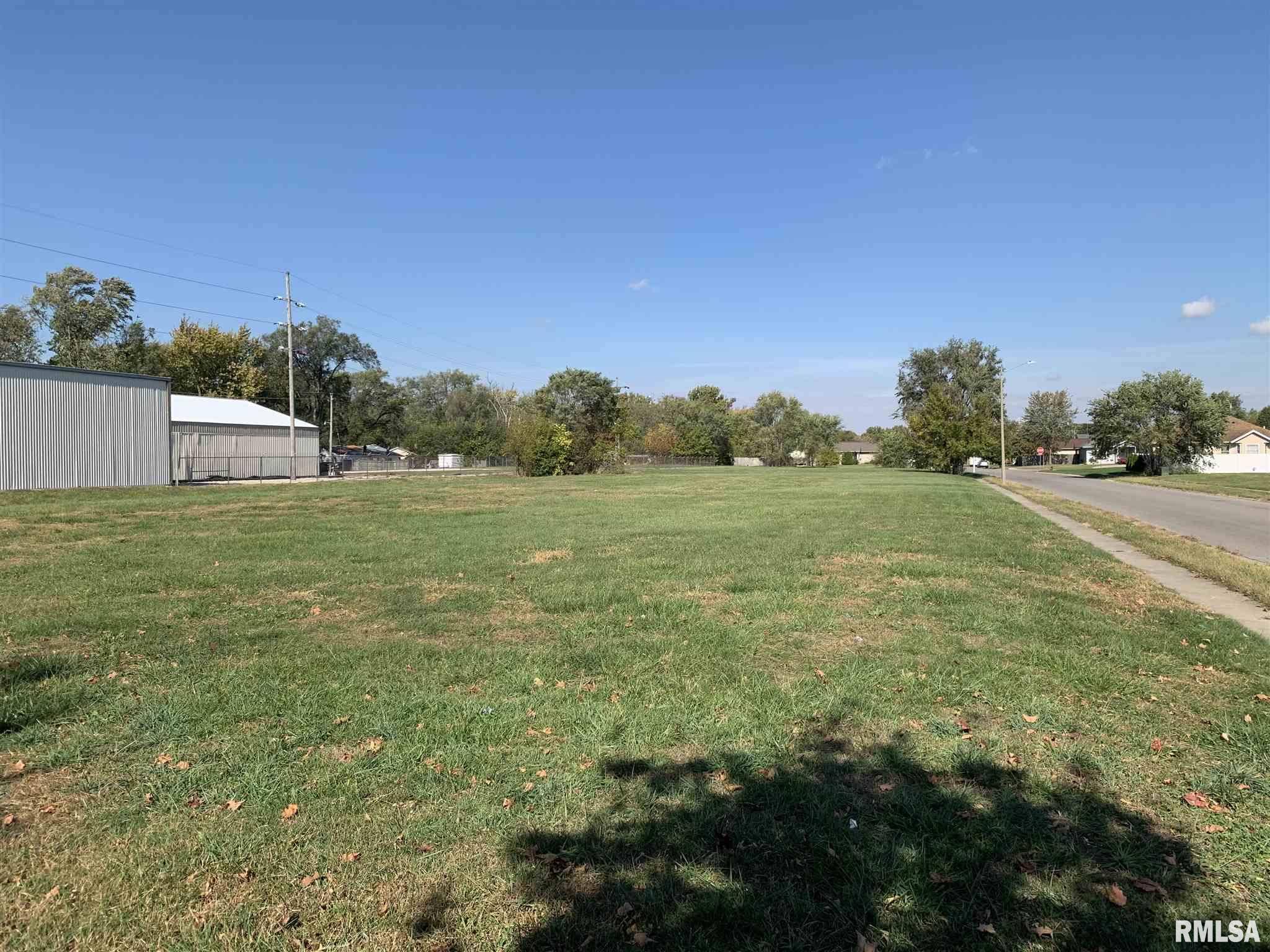1201 Knoll Pointe PL, Springfield, IL 62704