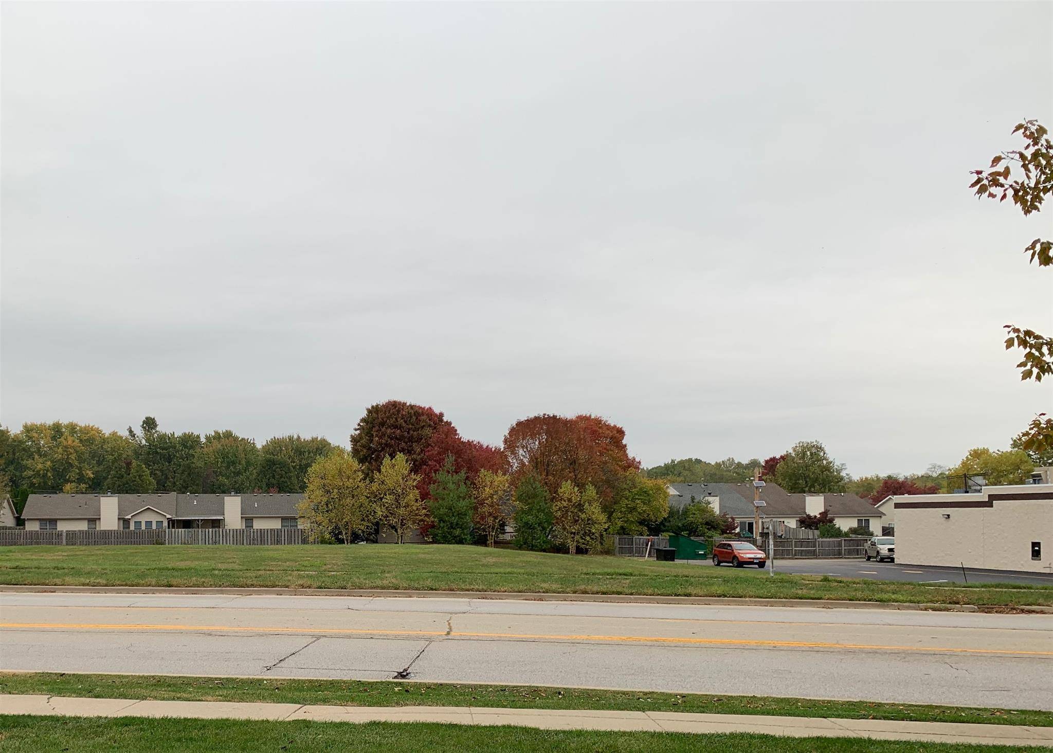 2009 W Iles AVE, Springfield, IL 62704