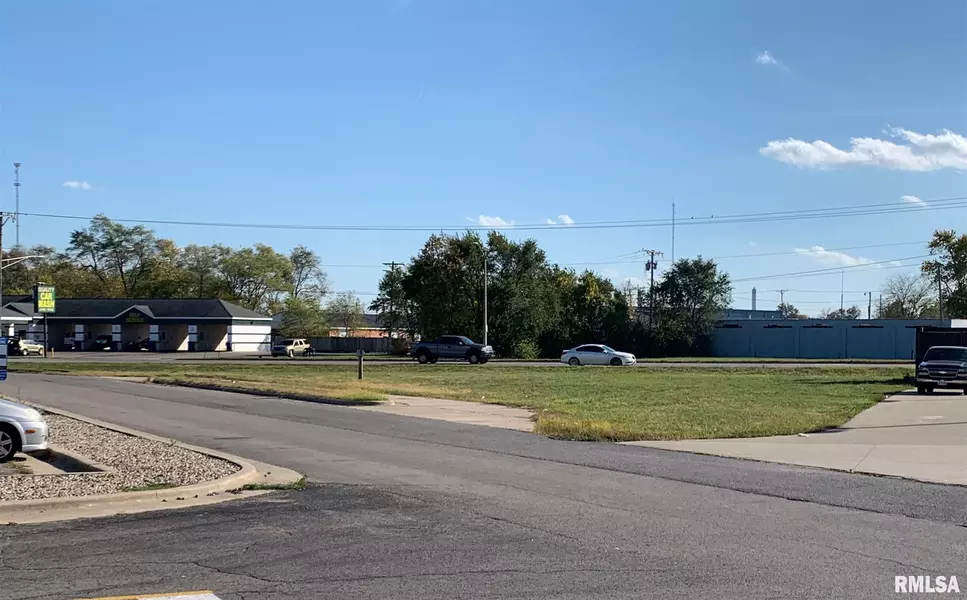 2815 E South Grand AVE, Springfield, IL 62703