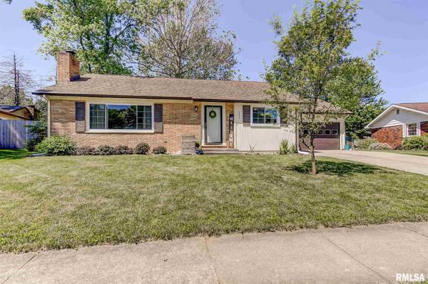 121 ANDOVER DR, Springfield, IL 62704