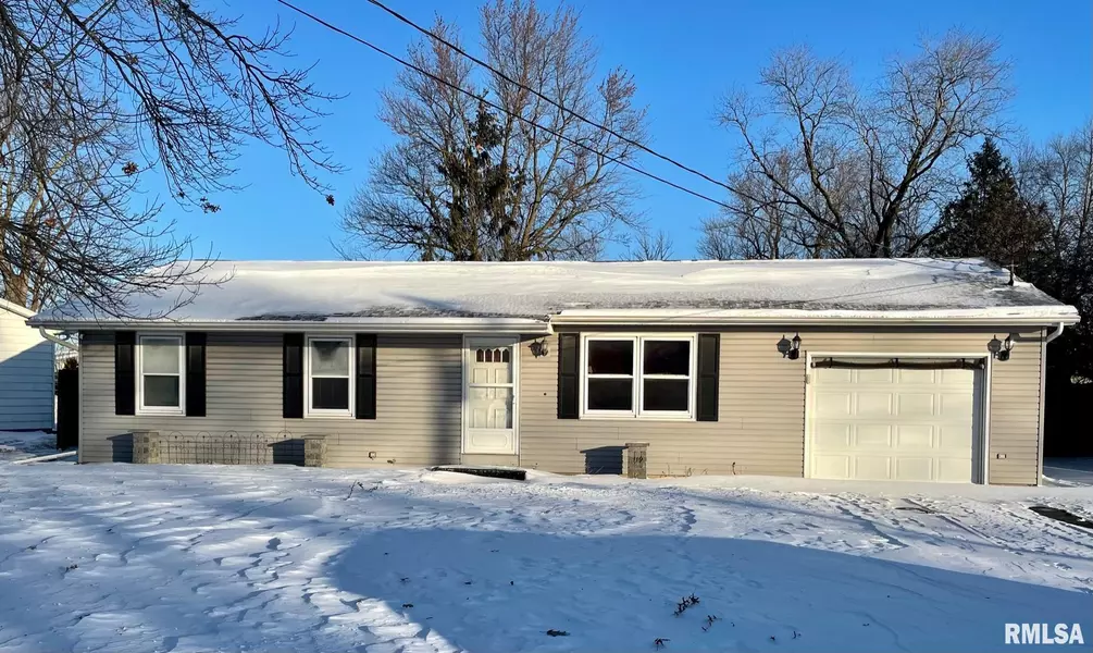 119 E PRAIRIE ST, Wataga, IL 61488