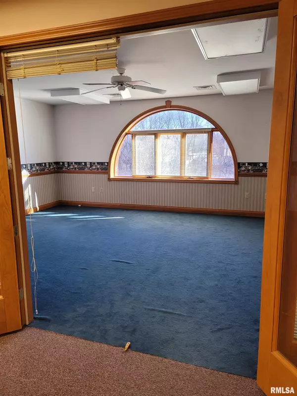 Springfield, IL 62704,2501 CHATHAM RD #3rd Floor