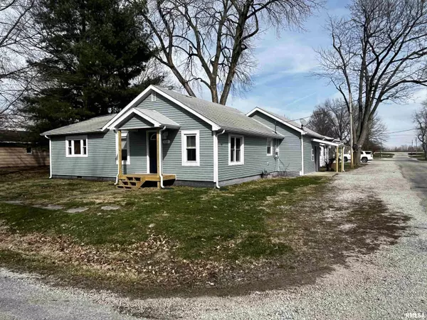 Girard, IL 62640,620 S 5TH ST