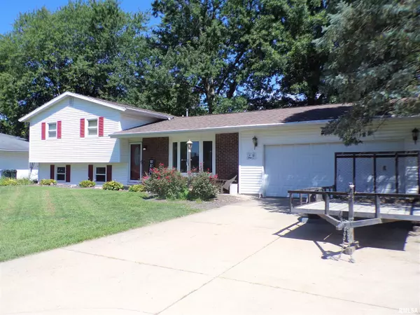 Knoxville, IL 61448,123 W SUNNYVIEW AVE
