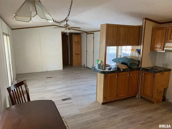 Oquawka, IL 61469,2524 Township Road 1500 E RD