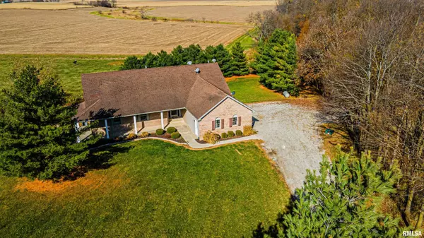 Armington, IL 61721,29476 CENTER RD