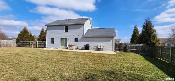 Chatham, IL 62629,325 Dewberry TRL