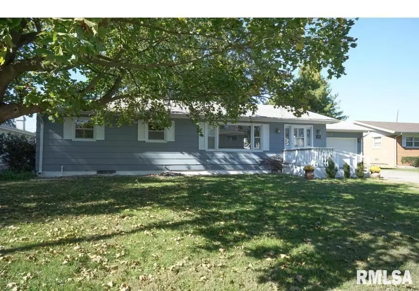 313 CARRIE LN, Chatham, IL 62629