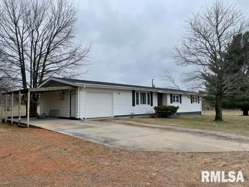 17227 SHERWOOD FOREST RD, Havana, IL 62644