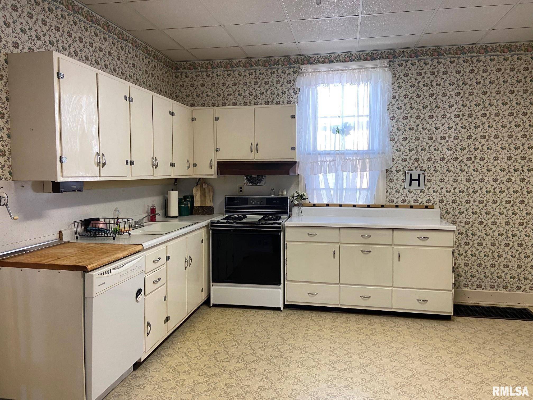 Quincy, IL 62301,634 S 13TH ST