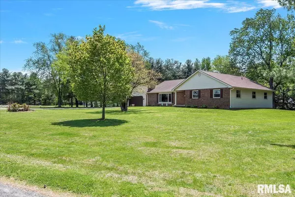Jacksonville, IL 62650,105 Edlen LN