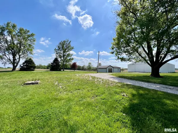 Buffalo, IL 62515,11902 CASS RD