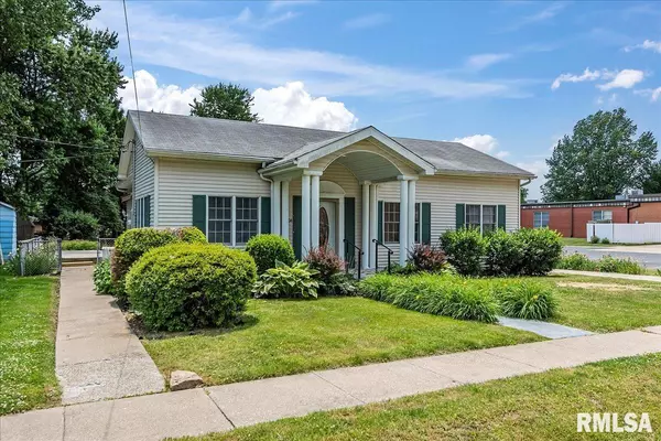Pawnee, IL 62558,504 WASHINGTON ST