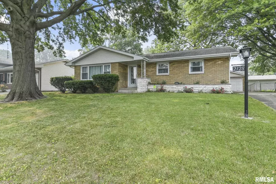 2128 KASKASKIA DR, Springfield, IL 62702