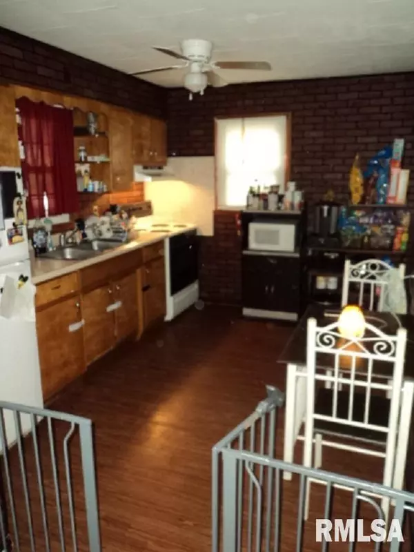 Abingdon, IL 61410,700 S JEFFERSON ST