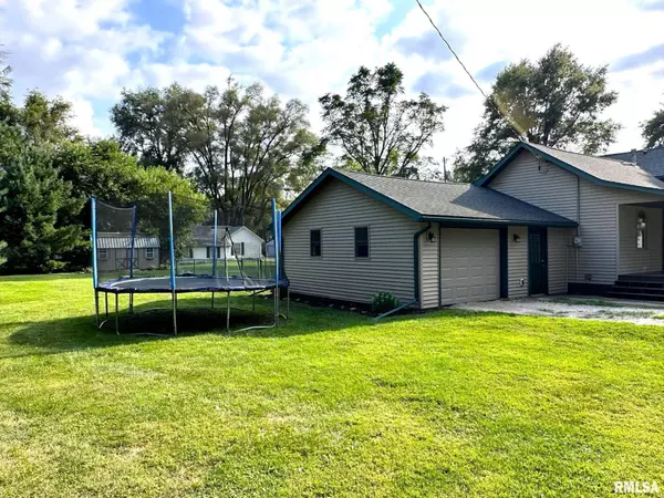 Alexis, IL 61412,303 W PALMER AVE