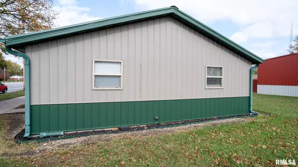 Augusta, IL 62311,200 CENTER ST