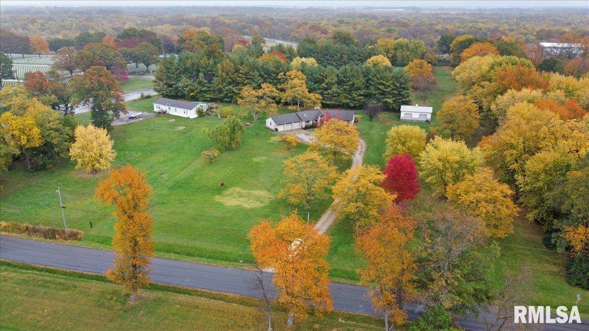 1920 S Camp Butler RD, Springfield, IL 62707