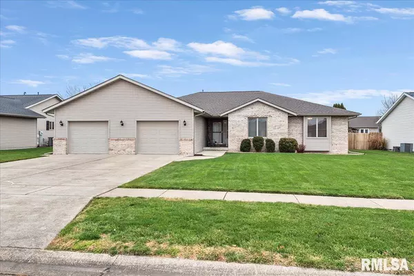 Chatham, IL 62629,1135 Sugar Tree CT