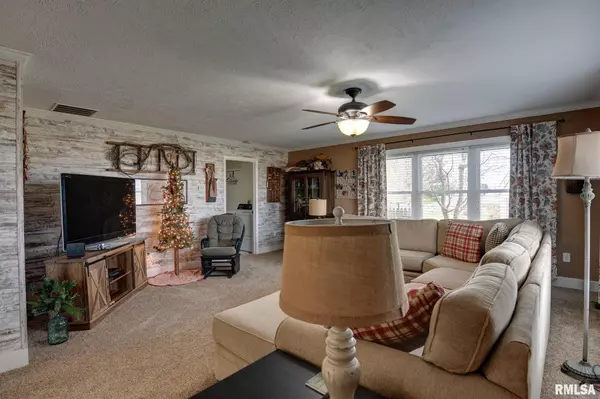 Assumption, IL 62510,524 W 1ST ST