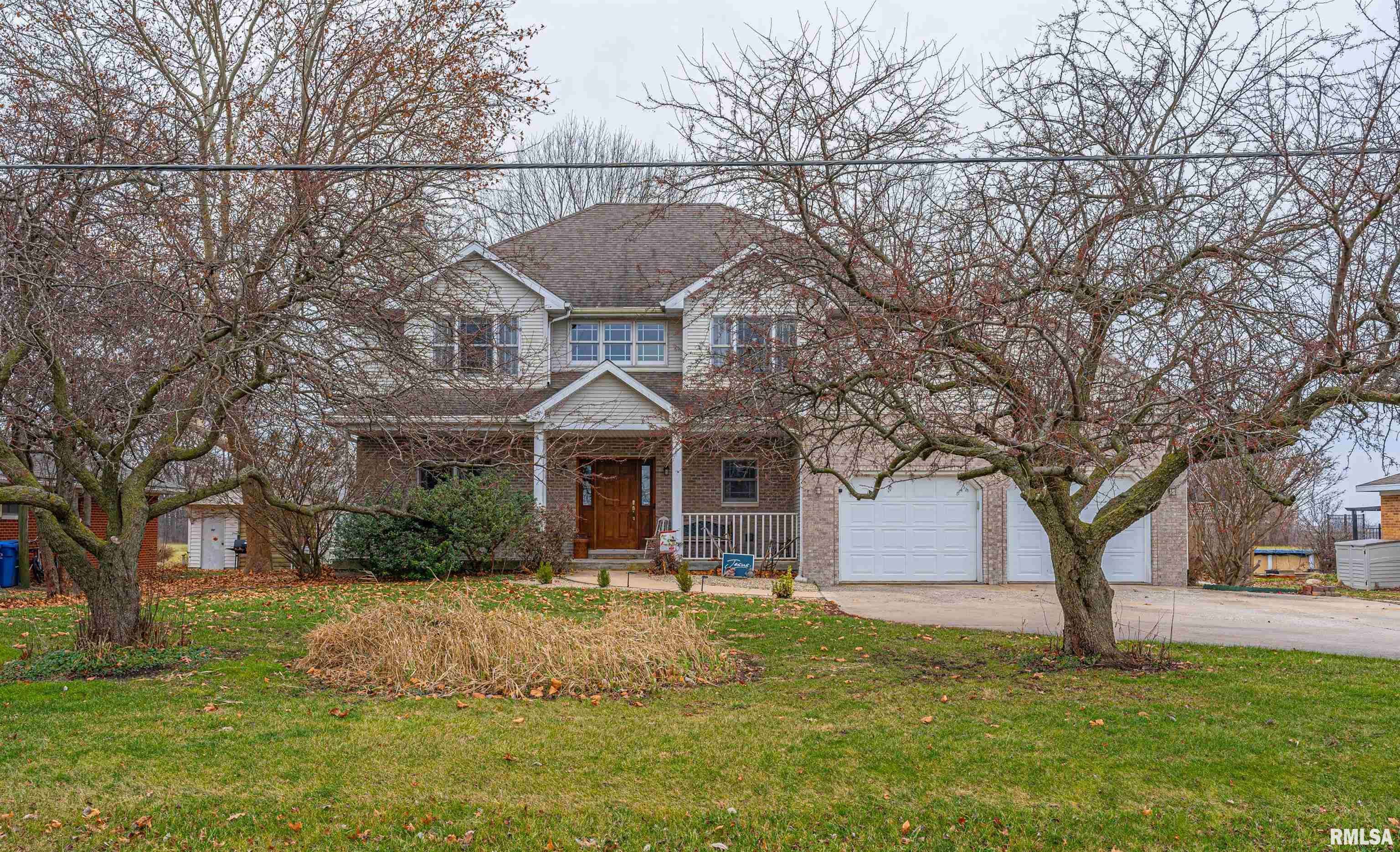 316 KENNEDY RD, Elkhart, IL 62634