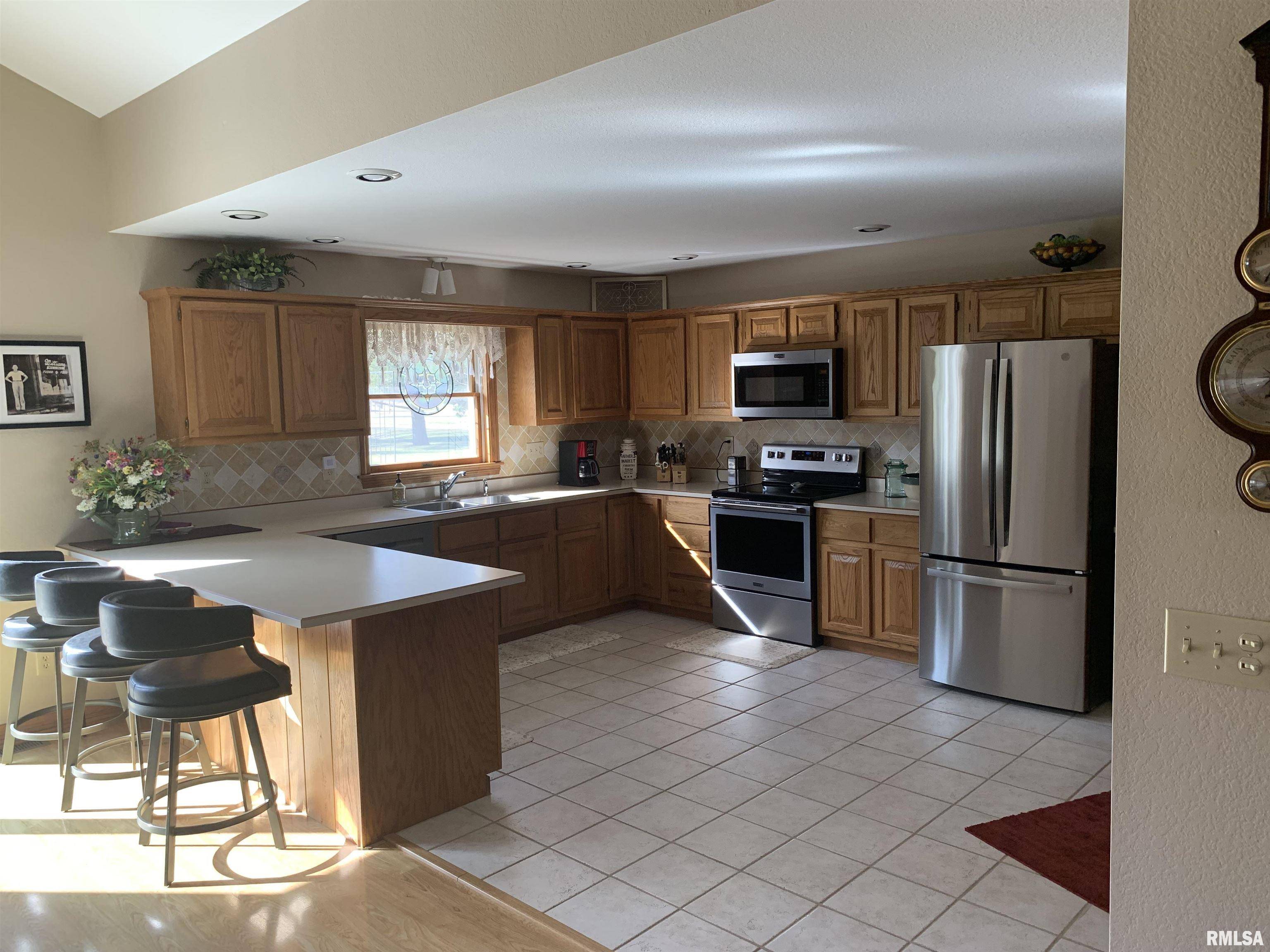 Galesburg, IL 61401,528 Hillbrook Estates