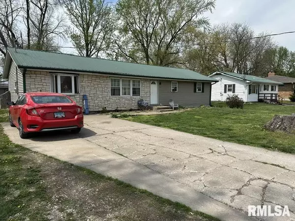 312 N KENTUCKY ST, Camp Point, IL 62320