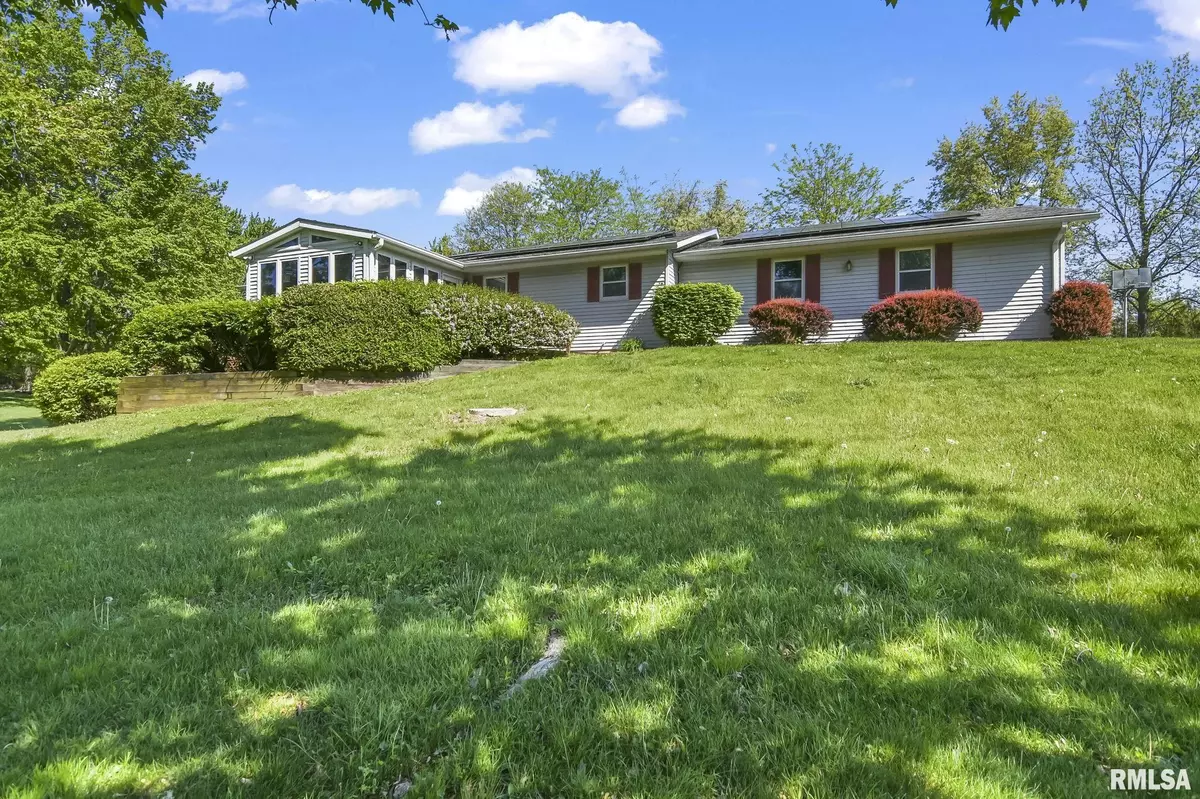 Cantrall, IL 62625,36 N Wind LN