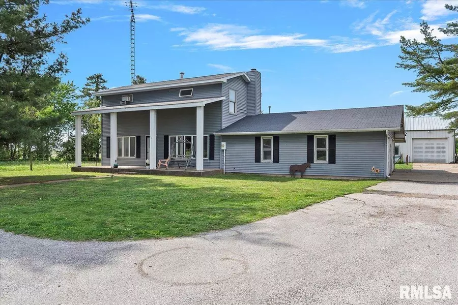 2318 COLLINS RD, Ashland, IL 62612
