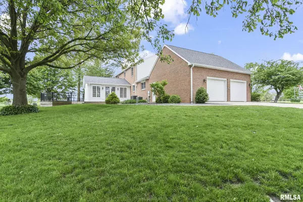 New Berlin, IL 62670,7006 FULTON RD