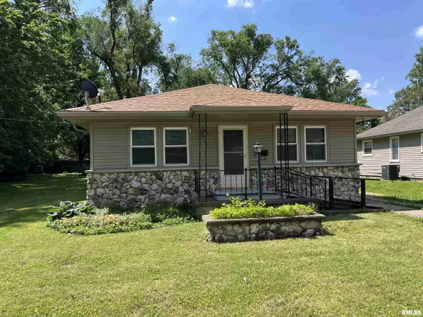 315 W NORTH ST, Auburn, IL 62615