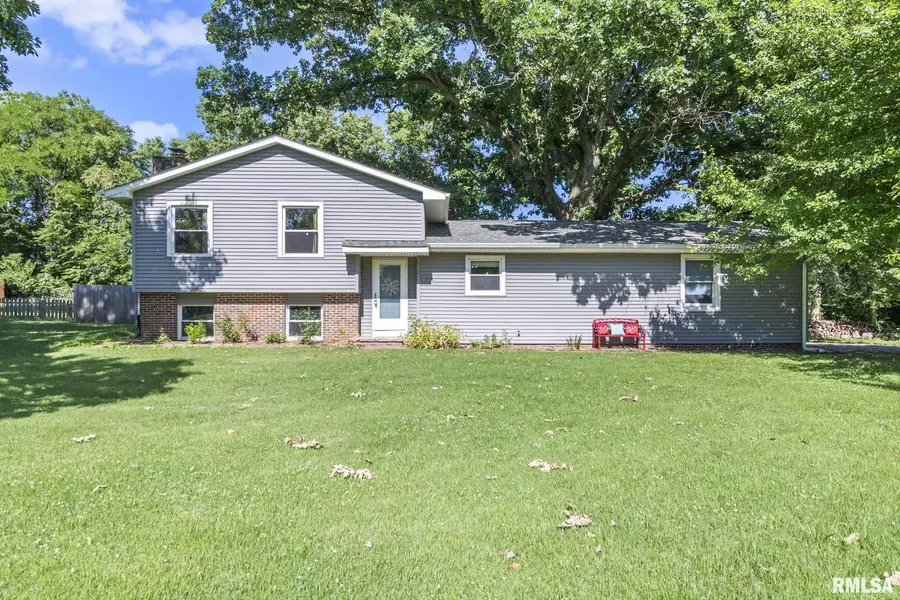 540 CIRCLE DR, Pleasant Plains, IL 62677