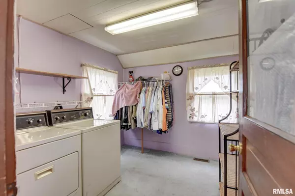 Assumption, IL 62510,411 W 3RD ST