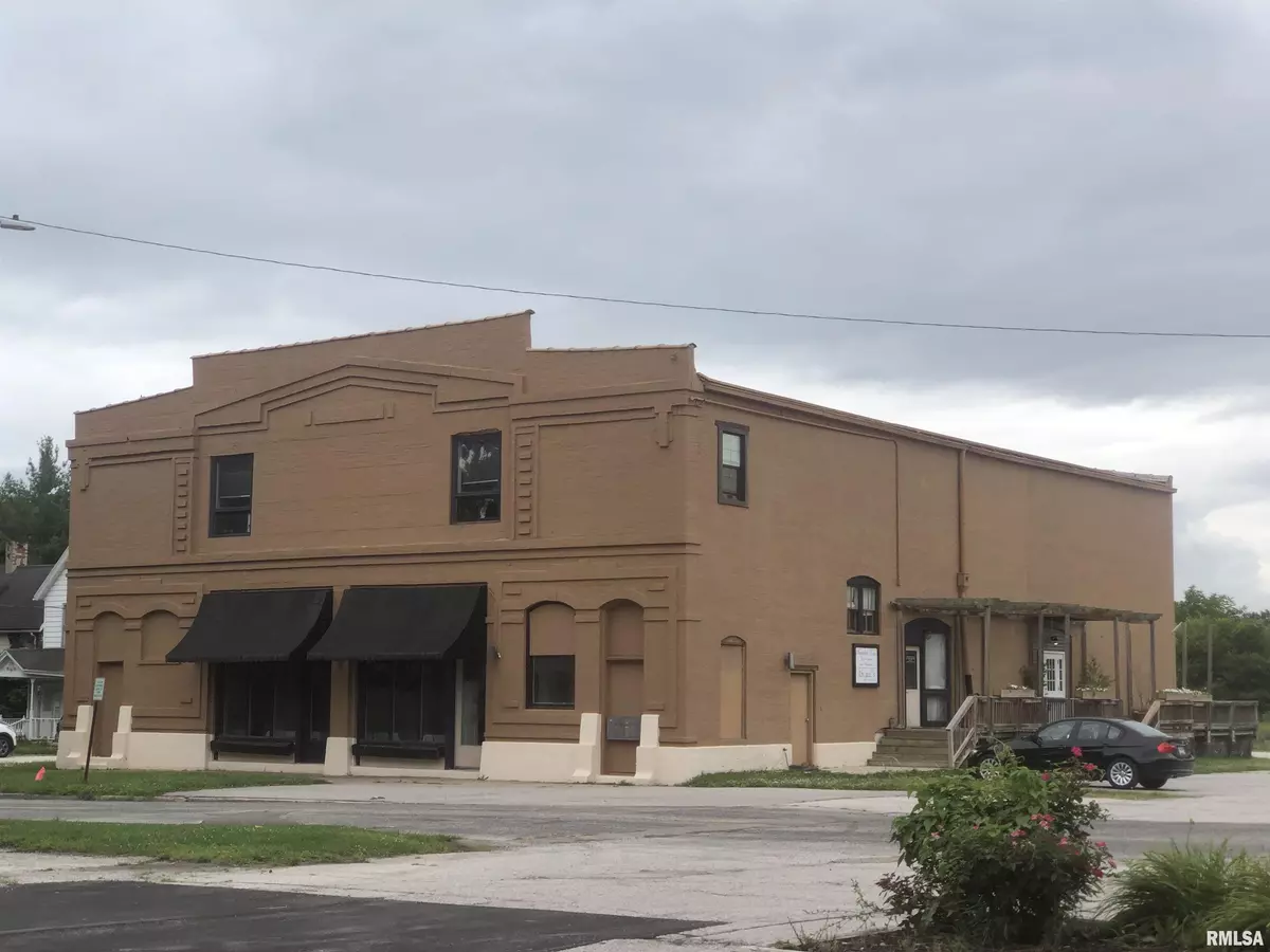 Jacksonville, IL 62650,607 E STATE Street C