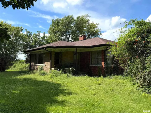 1167 KNOX HWY 4, Altona, IL 61414