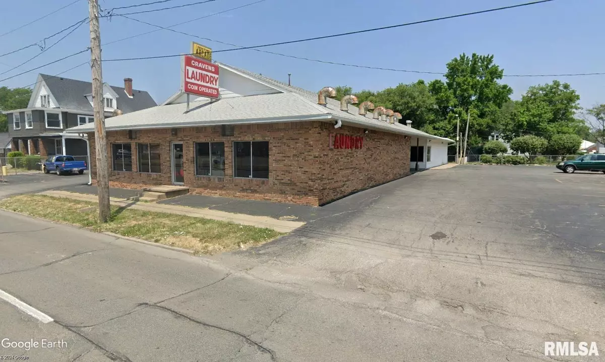 Springfield, IL 62702,513 E North Grand AVE