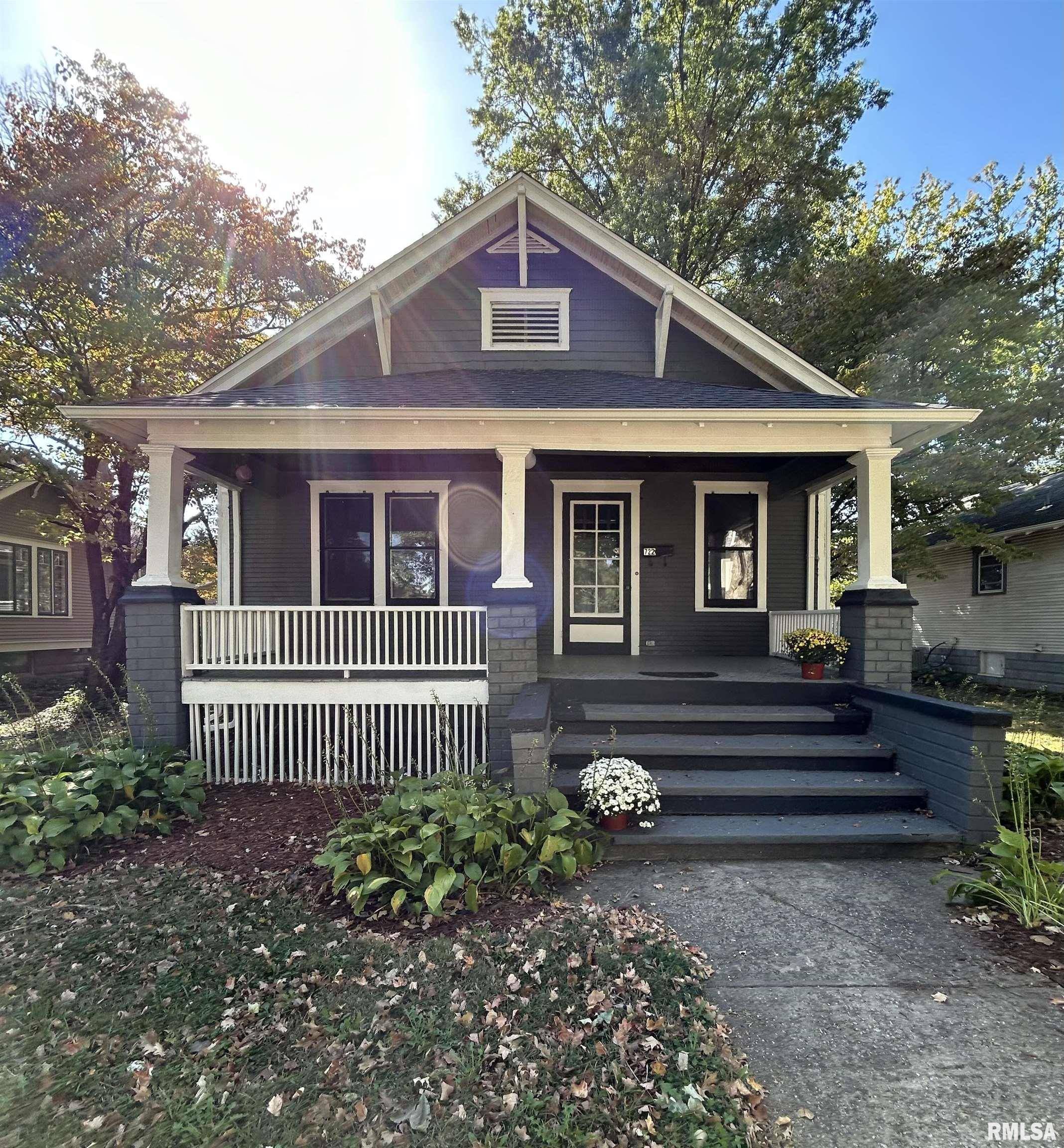 722 W VINE ST, Taylorville, IL 62568