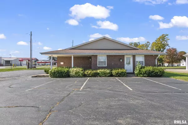 500 E JACKSON ST,  Auburn,  IL 62615