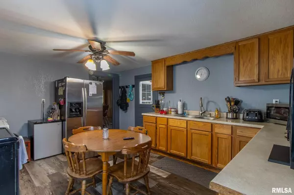 London Mills, IL 61544,10153 E State Route 116 HWY