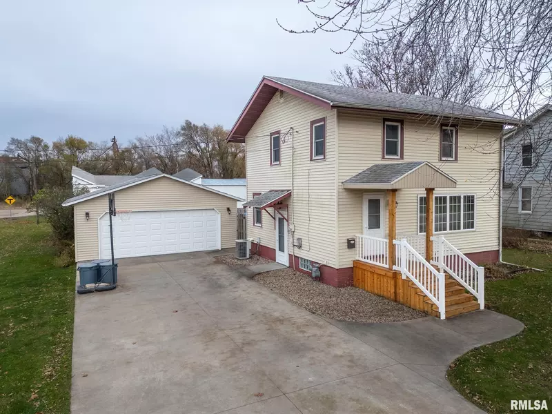 407 N JEFFERSON ST, Abingdon, IL 61410