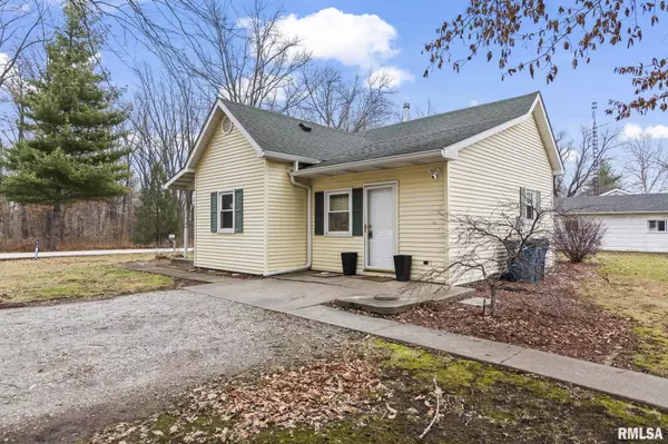 Cantrall, IL 62625,964 W FISHER RD